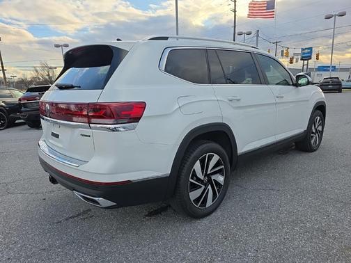 2026 Volkswagen Atlas 2.0T SEL