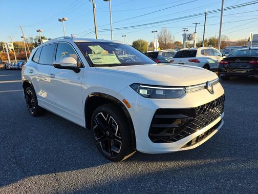 2026 Volkswagen Tiguan 2.0T SEL R-Line 4MOTION