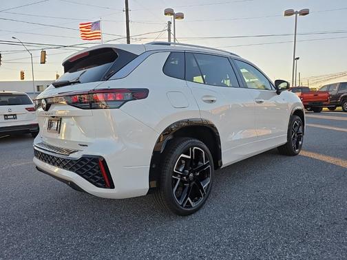 2026 Volkswagen Tiguan 2.0T SEL R-Line 4MOTION