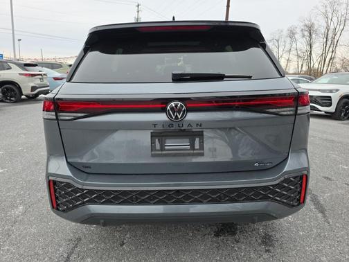 2026 Volkswagen Tiguan 2.0T SE R-Line Black 4MOTION