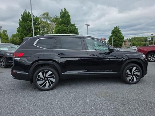 deep black pearl 2026 Volkswagen Atlas 2.0T SEL