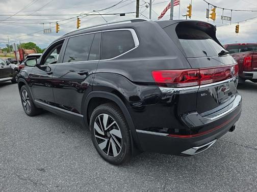 deep black pearl 2026 Volkswagen Atlas 2.0T SEL