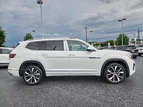 2025 Volkswagen Atlas 2.0T SEL Premium R-Line 4MOTION