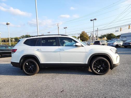 2026 Volkswagen Atlas 2.0T SE w/Technology 4MOTION