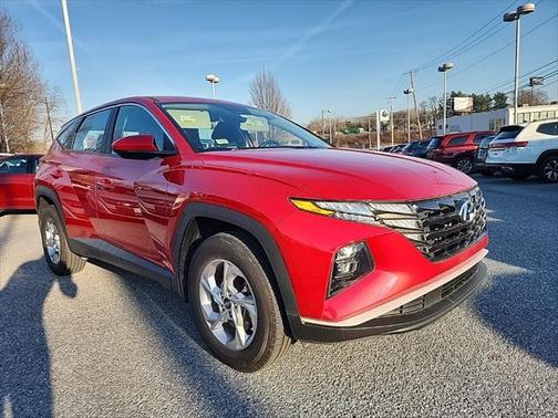 2022 Hyundai TUCSON SE