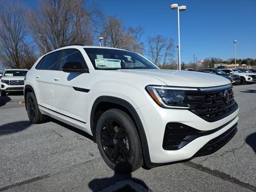 opal white pearl 2026 Volkswagen Atlas Cross Sport 2.0T SEL