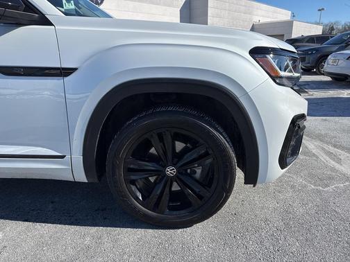 2023 Volkswagen Atlas 3.6L SEL