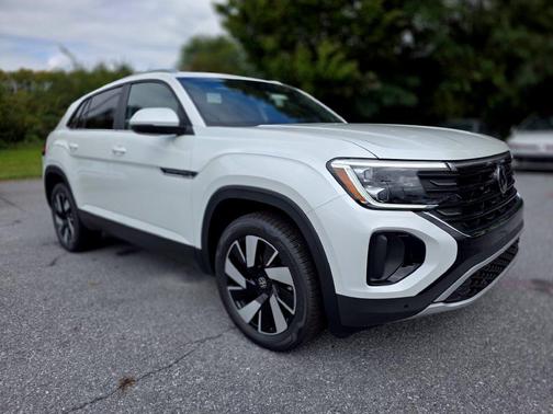 Opal White Pearl 2026 Volkswagen Atlas Cross Sport 2.0T SE w/Technology 4MOTION