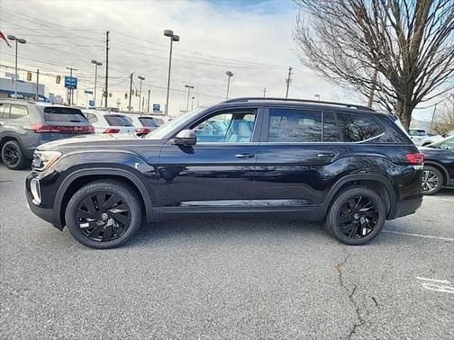 2025 Volkswagen Atlas 2.0T SE w/Technology 4MOTION