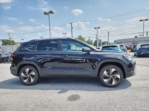 2025 Volkswagen Taos 1.5T SE
