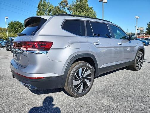 2026 Volkswagen Atlas 2.0T SE w/Technology 4MOTION