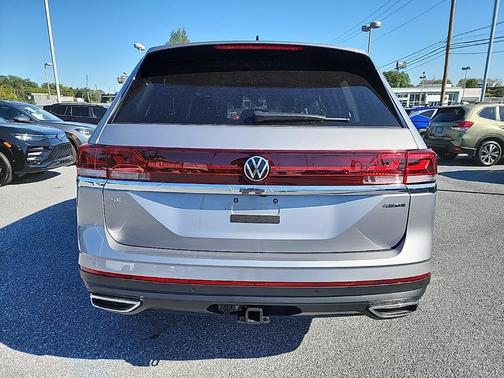 2026 Volkswagen Atlas 2.0T SE w/Technology 4MOTION