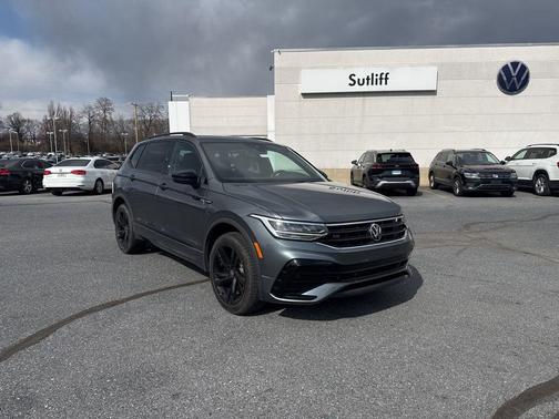 2023 Volkswagen Tiguan 2.0T SE R-Line Black 4MOTION