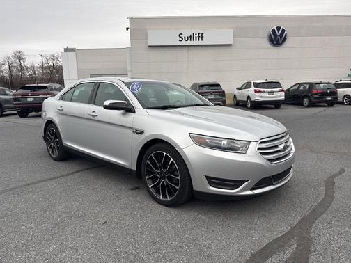 2017 Ford Taurus Limited