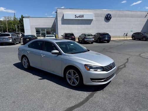 -Select- 2014 Volkswagen Passat 2.0L TDI DSG SE w/Sunroof