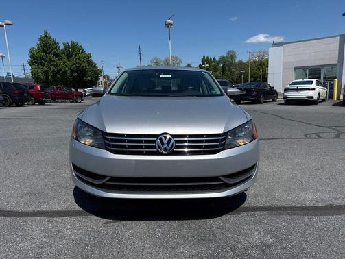 -Select- 2014 Volkswagen Passat 2.0L TDI DSG SE w/Sunroof
