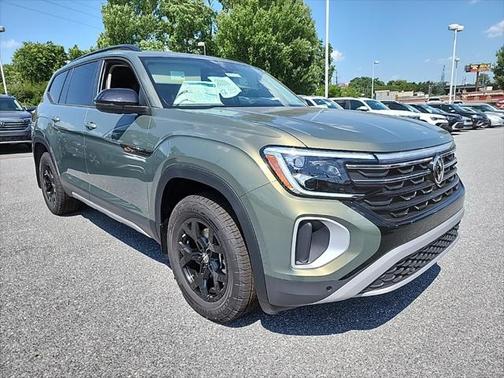 2025 Volkswagen Atlas 2.0T Peak Edition