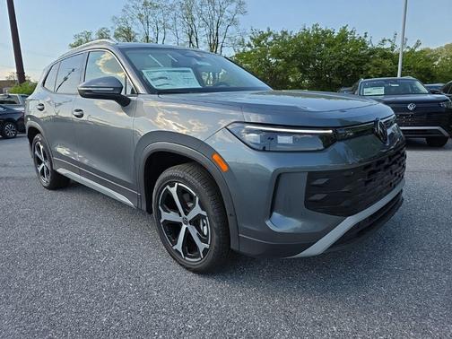 Platinum Gray Metallic 2026 Volkswagen Tiguan 2.0T SE 4MOTION