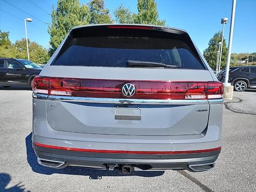 2026 Volkswagen Atlas 2.0T SE w/Technology 4MOTION