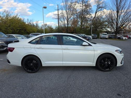 2026 Volkswagen Jetta 1.4T SE