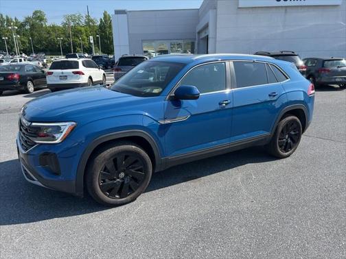 2025 Volkswagen Atlas Cross Sport 2.0T SE w/Technology 4MOTION