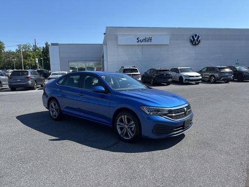 Rising Blue Metallic 2024 Volkswagen Jetta 1.5T SE
