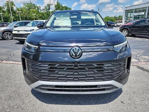 2025 Volkswagen Tiguan 2.0T SE 4MOTION