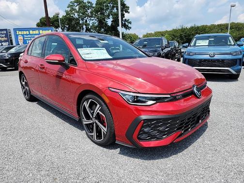 2025 Volkswagen Golf GTI 2.0T SE DSG