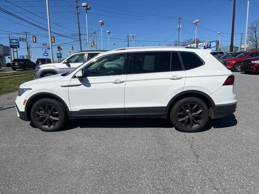 2022 Volkswagen Tiguan 2.0T SE 4MOTION