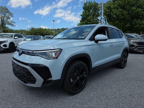 Monument Gray 2026 Volkswagen Taos SEL