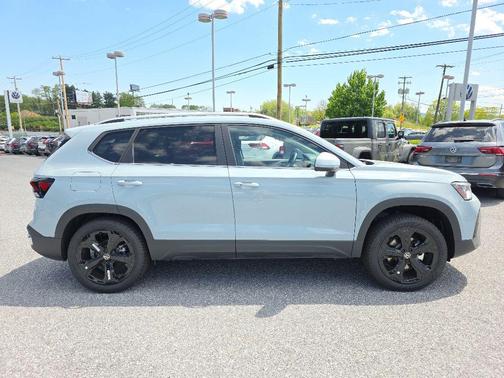 Monument Gray 2026 Volkswagen Taos SEL