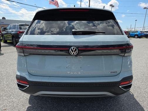 Monument Gray 2026 Volkswagen Taos SEL
