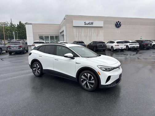 Pure White 2023 Volkswagen ID.4 Pro
