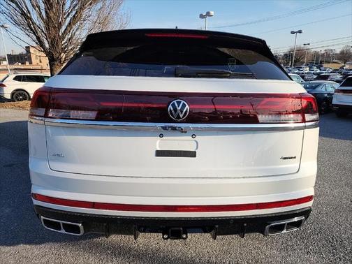 2025 Volkswagen Atlas Cross Sport 2.0T SEL Premium