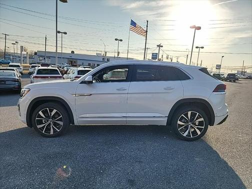 2025 Volkswagen Atlas Cross Sport 2.0T SEL Premium