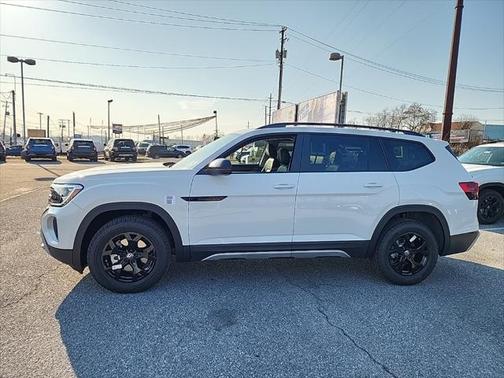 2025 Volkswagen Atlas 2.0T Peak Edition