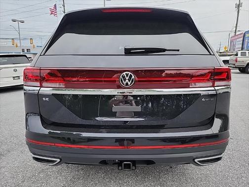 2025 Volkswagen Atlas 2.0T SE w/Technology 4MOTION