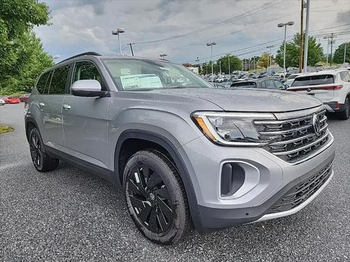 2025 Volkswagen Atlas 2.0T SE w/Technology 4MOTION