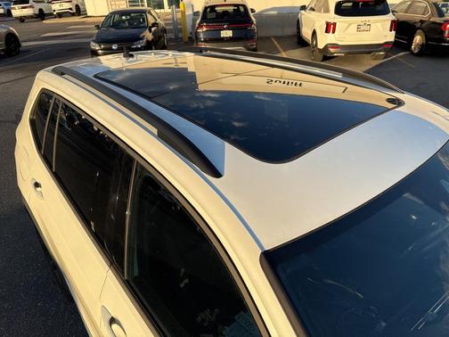 2023 Volkswagen Tiguan 2.0T SE R-Line Black 4MOTION