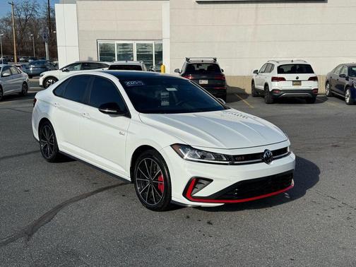 2025 Volkswagen Jetta GLI 2.0T Autobahn