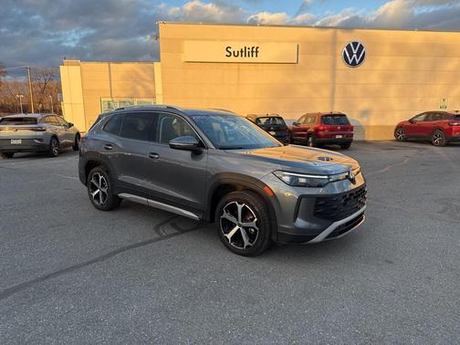 2025 Volkswagen Tiguan 2.0T SE