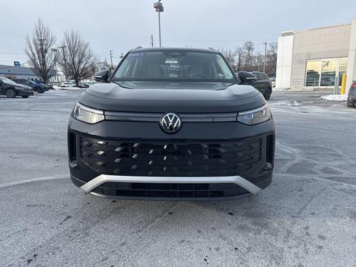 2025 Volkswagen Tiguan 2.0T SE 4MOTION