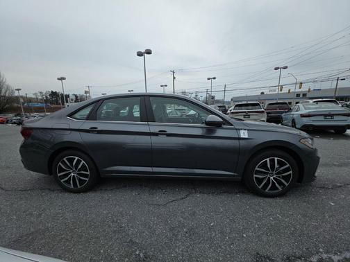 2026 Volkswagen Jetta 1.4T SE