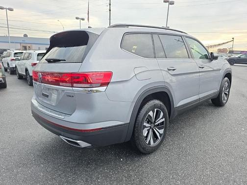 2026 Volkswagen Atlas 2.0T SE