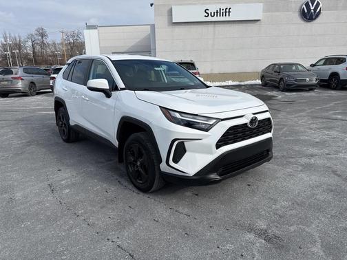 2023 Toyota RAV4 LE