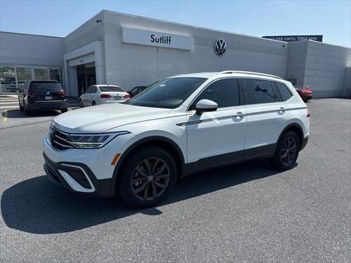2023 Volkswagen Tiguan 2.0T SE