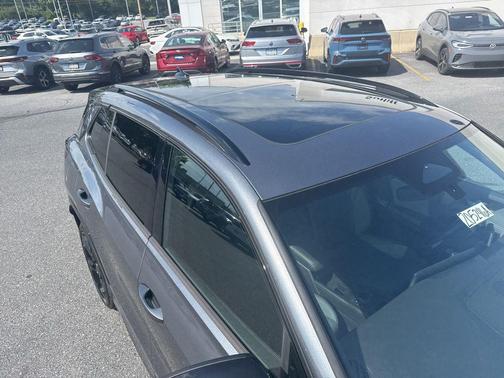 Platinum Gray Metallic 2025 Volkswagen Tiguan 2.0T SE R-Line Black 4MOTION