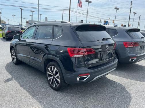 2024 Volkswagen Taos SE