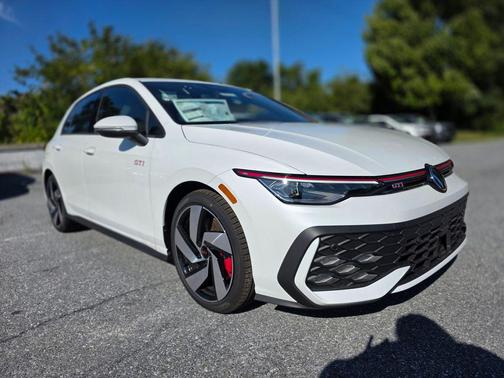 Opal White Pearl 2026 Volkswagen Golf GTI 2.0T S DSG