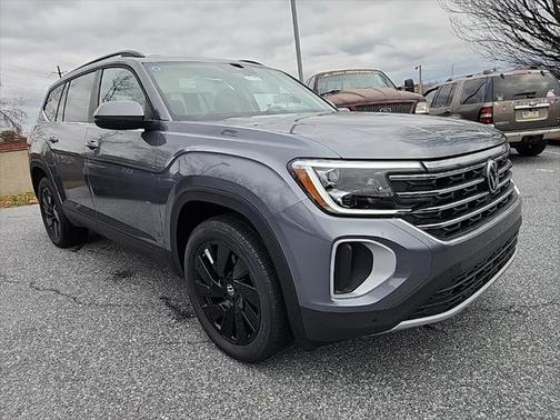 2025 Volkswagen Atlas 2.0T SE w/Technology 4MOTION